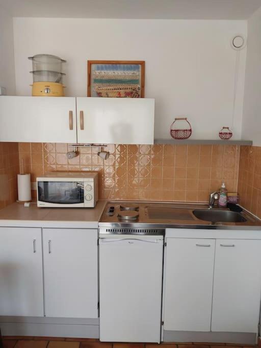 Apartment Au Calme A 2min Parking Balcon Wifi Clim! Six-Fours-les-Plages